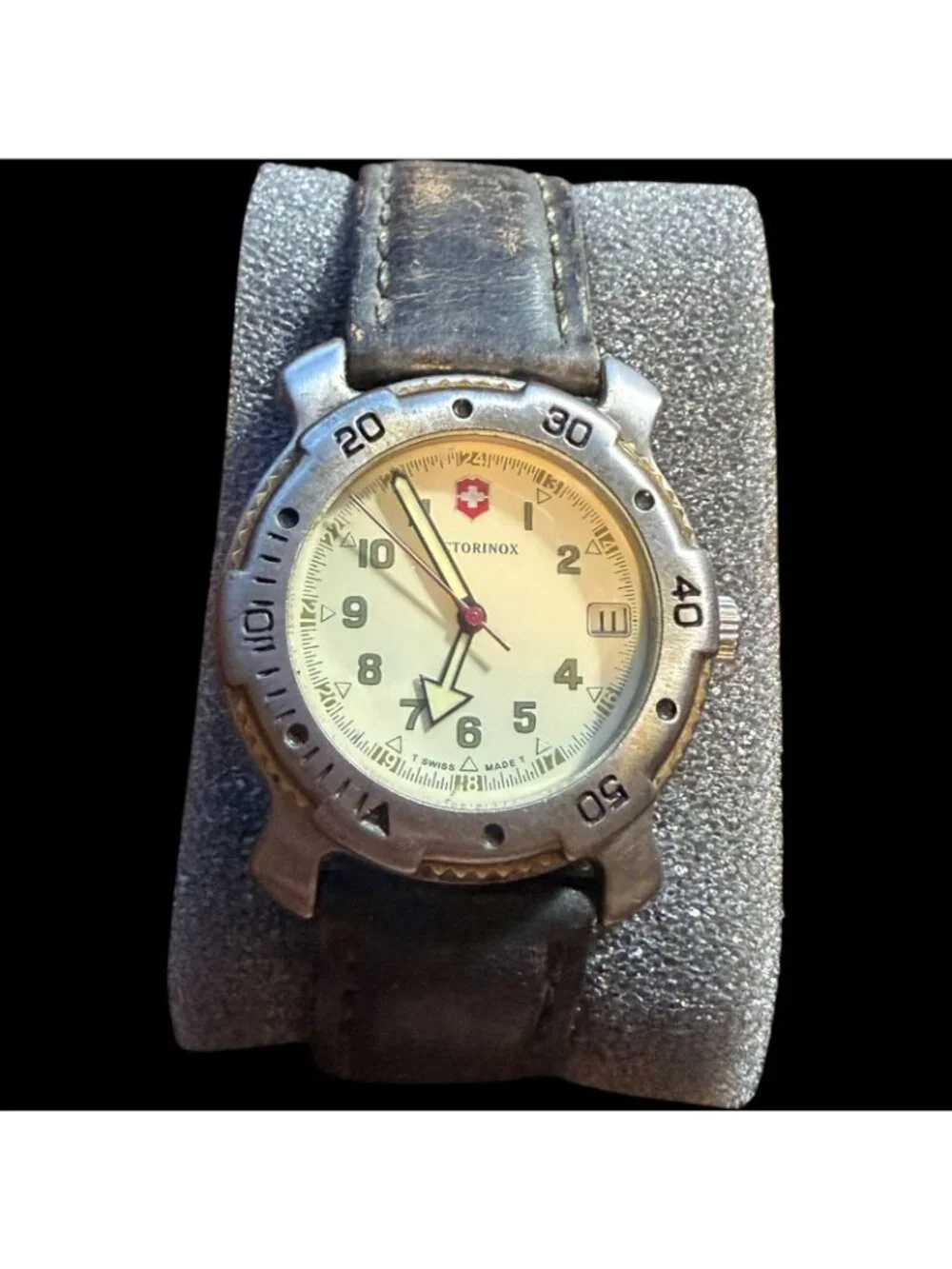 Victorinox Swiss Army Mens Watch With Leather Strap & Cream Dial - Vintage Style